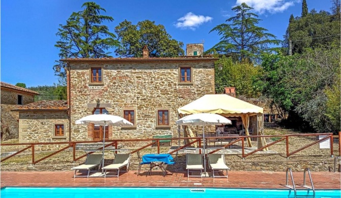 Beautiful home in Castiglion Fiorentino with 4 Bedrooms, WiFi and Outdoor swimming pool