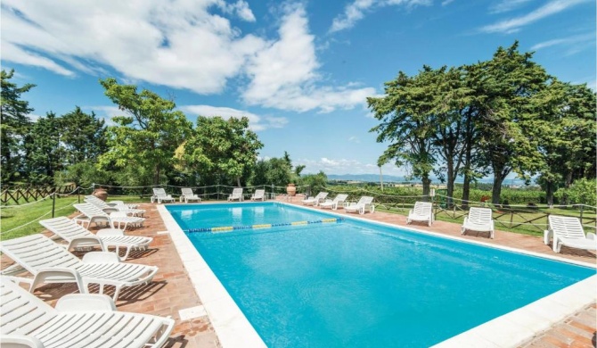 Stunning apartment in Castiglione d,Lago PG with 2 Bedrooms, WiFi and Outdoor swimming pool