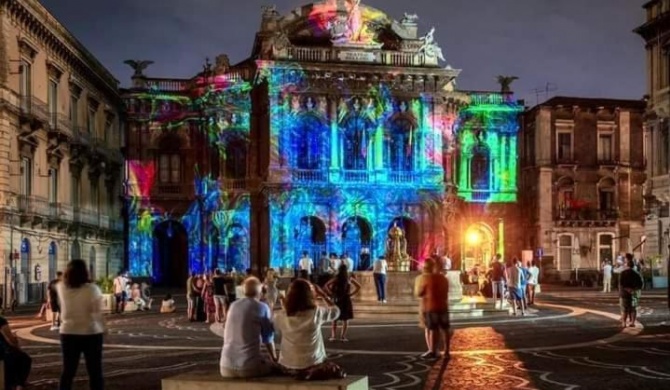 Dietro il Teatro casa confortevole in pieno centro