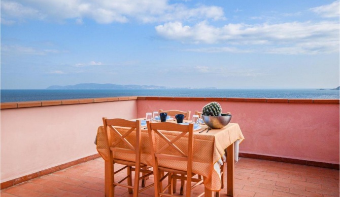 Amazing home in Cavo with 2 Bedrooms and WiFi