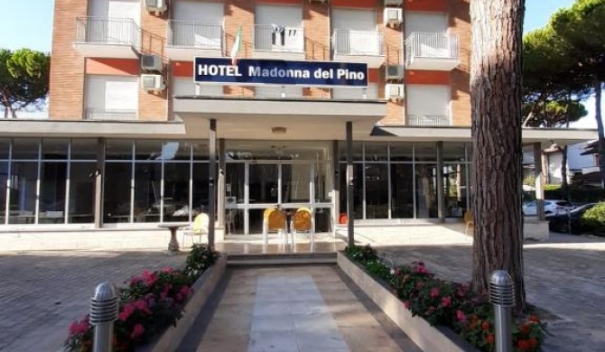 Hotel Madonna Del Pino