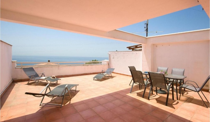 Stunning home in Cetraro with 3 Bedrooms and WiFi