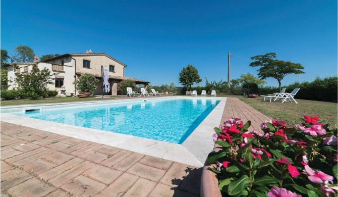 Awesome home in Citt di Castello PG with 6 Bedrooms, Private swimming pool and Outdoor swimming pool