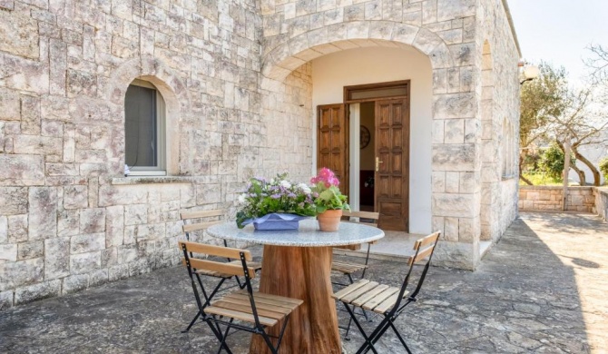 Refined Apartment in Trullo with parking