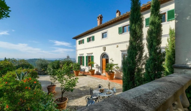 Villa Maria - in the hills above Florence
